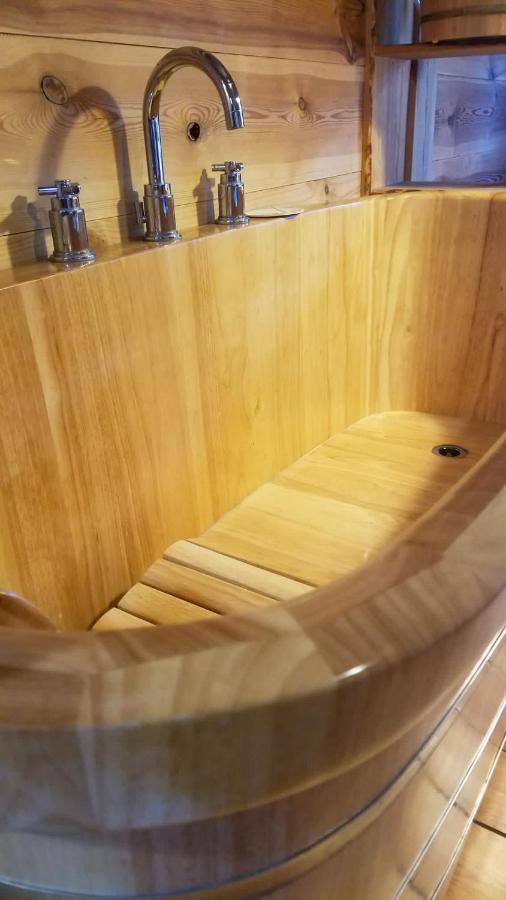 Cabane Lodge Domaine Du Lac Chambon Мурол Екстериор снимка
